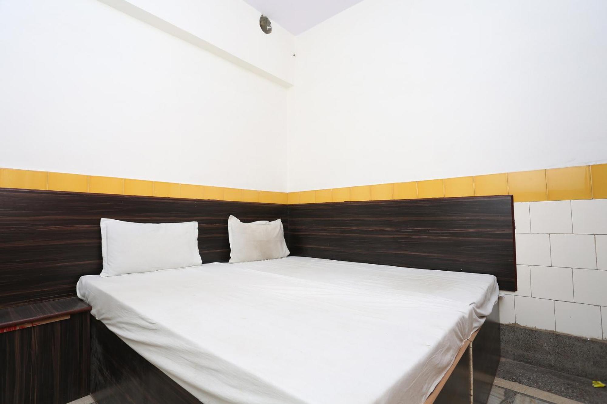 Spot On Hotel Anand Bhawan Aligarh Exterior photo